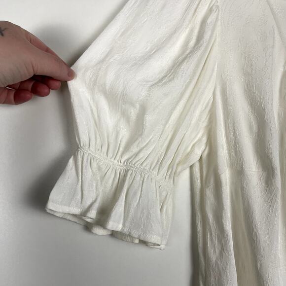 Cinq A Sept Theo Top Wrap Surplice V Neck Blouse Ivory Jacquard Small NWT - Picture 10 of 14